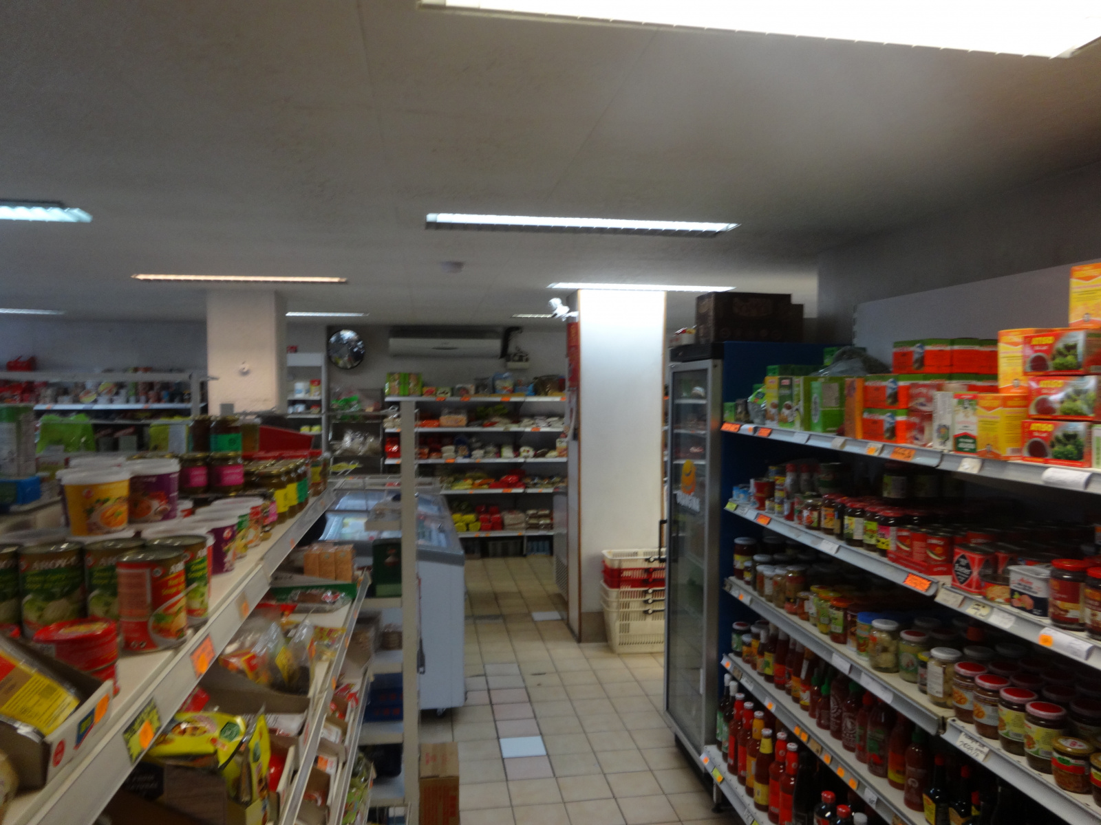 Image_, Murs commerciaux, Décines-Charpieu, ref :VCO40000023